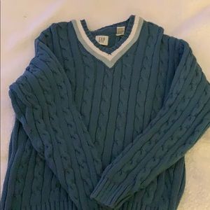 Gap sweater